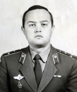 ЧЕРНОБАЙ Едуард Миколайович