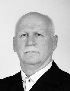 НАЗАРОВ Юрій Володимирович