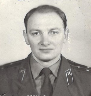 НАРІЖНИЙ Володимир Ілліч
